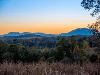 Charming 1892 Log Cabin in the Blue Ridge Mountains foothills - Alphydda