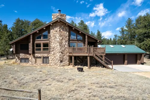 NEW Indian Paintbrush Log Cabin -Sleeps 12+ on scenic horse ranch with views! - con encanto