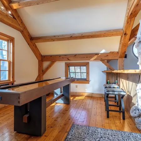 Stunning 3 Br Timber Frame Ski Retreat on 6 Acres