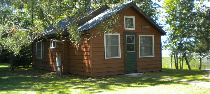 Escape to cozy, secluded lakefront cabin in the north woods Hotels in Itasca County