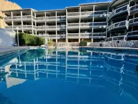 Remodeled 3 Bdrm 3 Bath, Ocean Views, only steps to the Beach - Gym