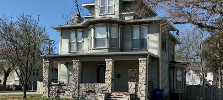 Charming 19th Century Victorian 4 Bedroom in Downtown Webb City! Hotels in Jasper County