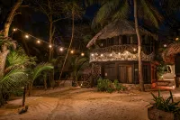 Diamante K - Inside Tulum National Park - pantai