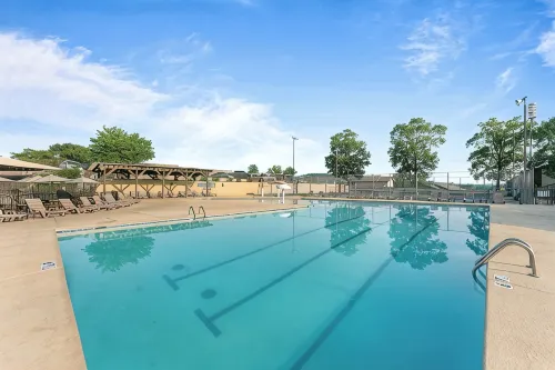 Recently Updated 2 Bedroom Condo in Pointe Royale Golf Village with King Beds - 4-Star