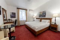 Arc de Triomphe by CityBookings - Spa