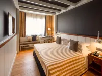 U232 Hotel - Romantic