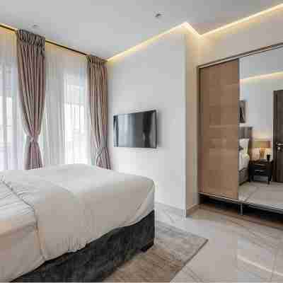 Boardroom Apartments Rooms