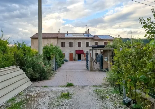 La Corte Nelle Vigne - Homestays