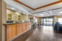 Comfort Inn & Suites Gillette Near Campbell Medical Center - Airport Shuttle