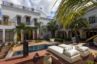 Riad Mayfez Suites & Spa - สระว่ายน้ำแบบอินฟินิตี้