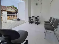 RedDoorz Syariah at Jalan Godean Hotel di Kecamatan Godean