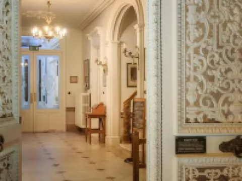 タルボットハウス ポペリンゲのホテル