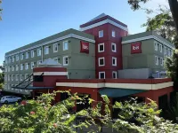 Ibis Sydney Thornleigh Hotels in Wahroonga