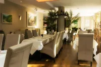 The Coach House Hotel - servizio colazione