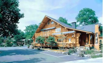 Cottage Inn Log-Cabin