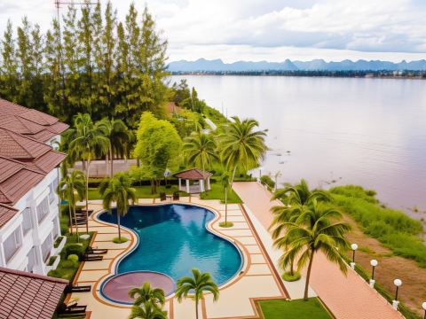 Fortune River View Hotel Nakhon Phanom