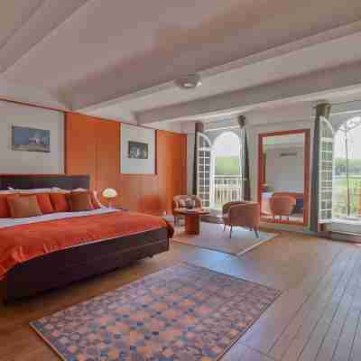 Chateau de Taradel Rooms