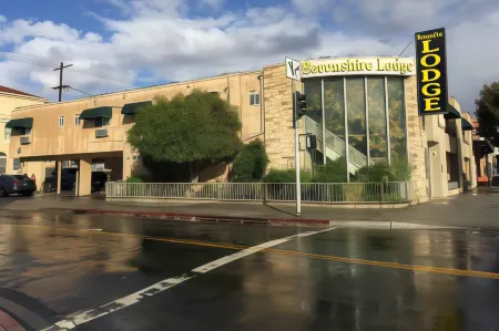 Lyfe Inn & Suites by Aga - Beverly Hills