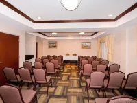 Quality Suites NYC Gateway Hotels in Weehawken