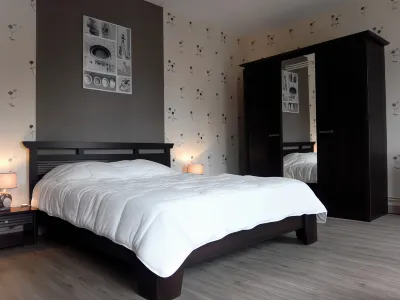 Chambres d'hôtes -- le Clos de Gémozac Hotels in Epargnes