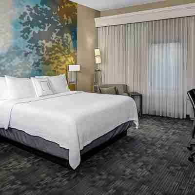 Courtyard by Marriott Cleveland Westlake Rooms