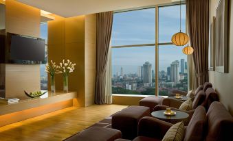 The Residences at the Ritz-Carlton Jakarta, Pacific Place