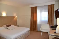The Originals City Hôtel Chantecler le Mans Hotels near Place des Jacobins