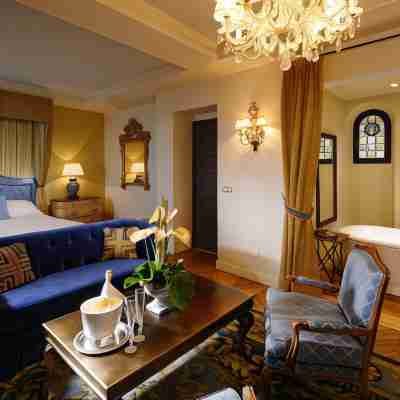 Château Eza Rooms