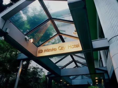 Mitaka City Hotel Отели рядом с достопримечательностью «Reversible Destiny Lofts MITAKA»