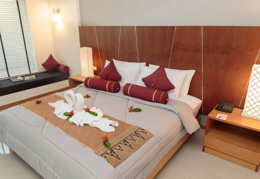 임프레스 리조트