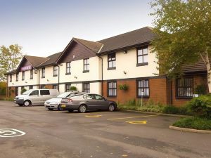 Premier Inn Oldham Central