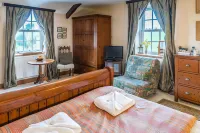 Beeches Farmhouse Country Cottages & Rooms Hoteles cerca de Wiltshire Music Centre