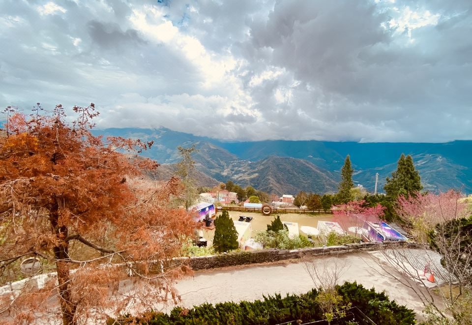 1. 선 샤인 베케이..