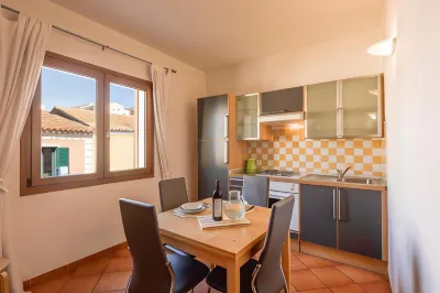 Relaxing Cristal Blu Studio Sleeps 4 No1492