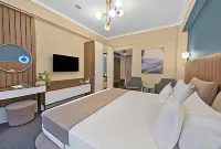 Hotel Oxford Hotels near Sens Giratoriu Constanta Sud