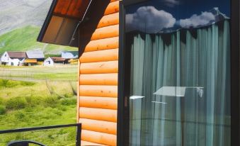 Traveler's Cottages in Kazbegi