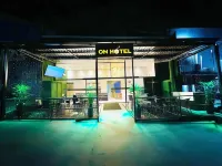 On Hostel Premium Com Traslado e Cafe فنادق في 