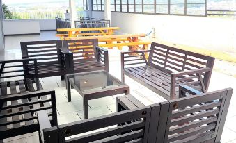 Urbanview the Halona Near Jatim Park 4
