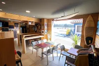 Carving Surf Hostel - Hostels