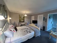 Tudor Manor Bed & Breakfast
