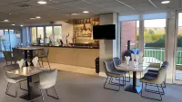 The Vale Golf & Country Club Hotel a Wychavon District