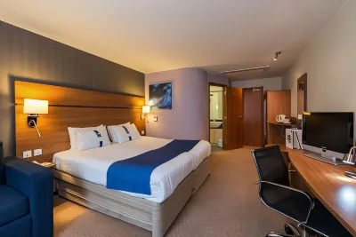 Holiday Inn Express Shrewsbury Hotels near Carding Mill Valley and the Long Mynd