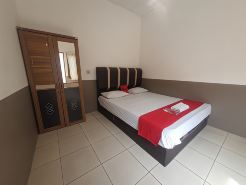 RedDoorz @ Permana Homestay Near Supadio Airport Pontianak