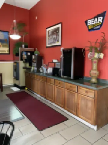 Travelodge by Wyndham la Porte/Michigan City Area