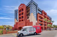 Drury Inn & Suites Phoenix Airport Hotel a Phoenix