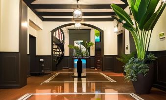 De Syloia  Hotel Hanoi