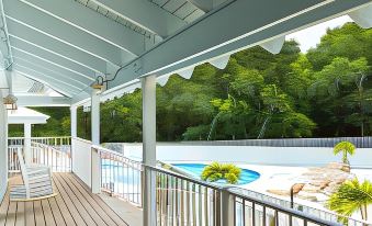 Dolphin Point Villas