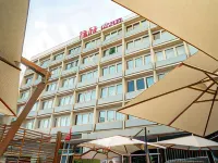 Ibis Alès Centre-Ville Hotels in Saint-Jean-de-Valeriscle