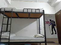 Traveler Hostel