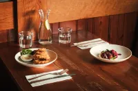 The Highwayman Hotel Hotels in Holymoorside